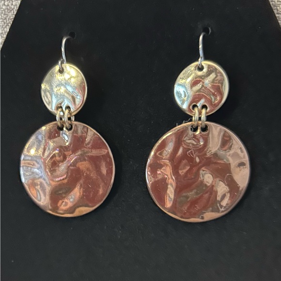 Beautiful Dana Buckman, copper and gold colored dangle earrings - Picture 2 of 5
